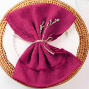 location serviette de table fuchsia en Drôme Ardèche
